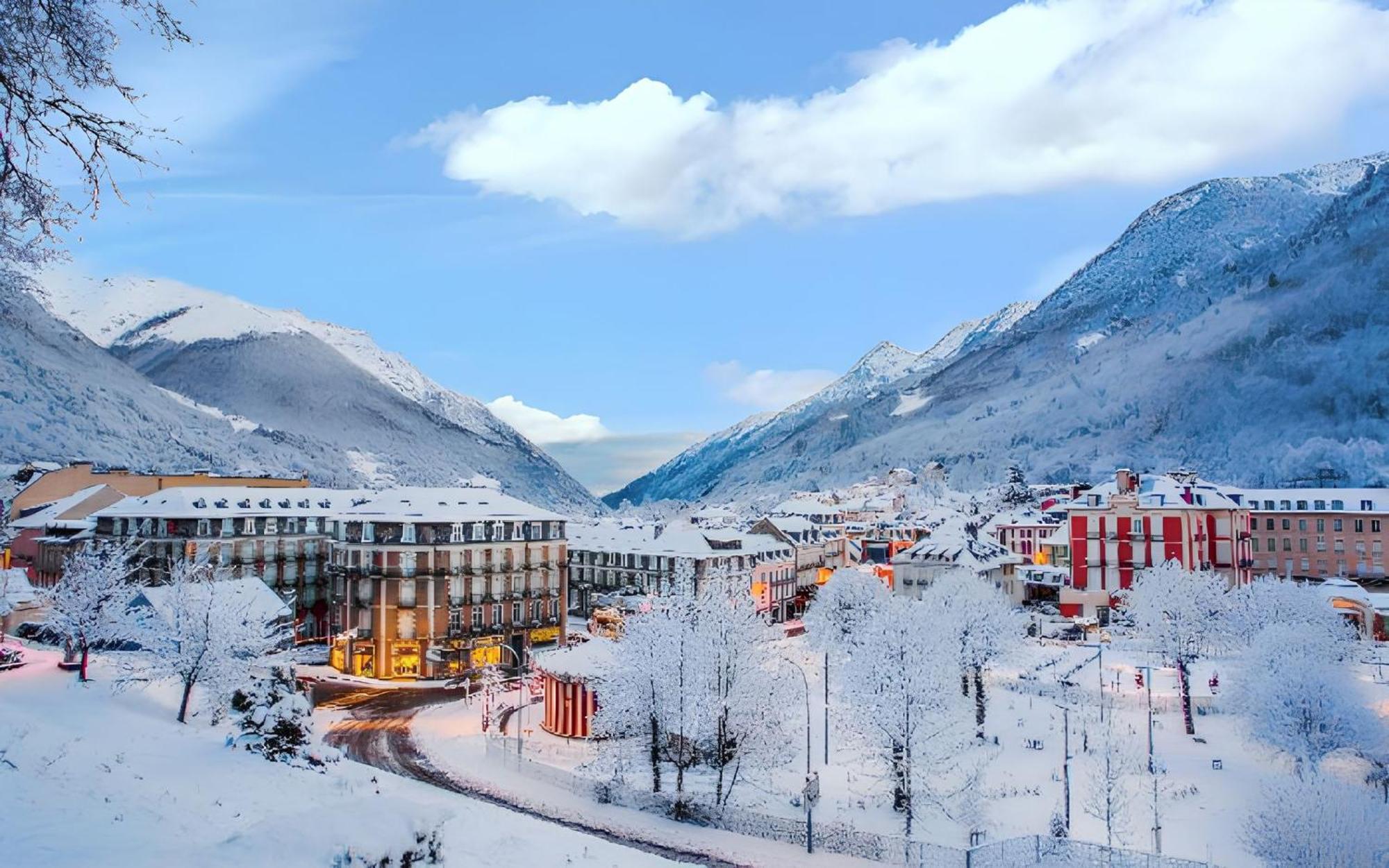 Appartement Charmant A Cauterets 27 M² Vue Sur La Ville Exterior foto